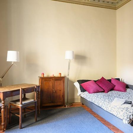 Servi Apartment Флоренція Екстер'єр фото